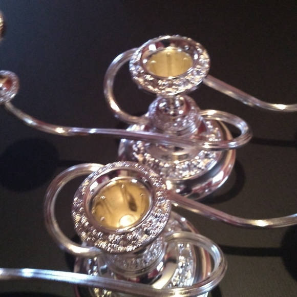 2 ANTHEL  SILVER PLATED TRIPLE  DETACHABLE CANDLE - Picture 4 of 5